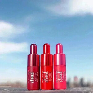 2 pcs Revlon Kiss Cloud Blotted Lip Color, Fluffy Coral, 0.16oz (Wholes…